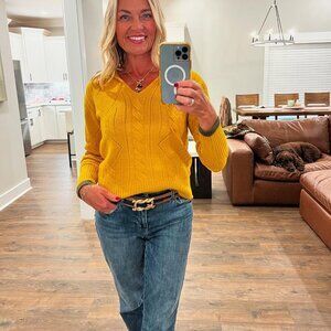 Cabi 4785 Shipshape Pullover Fall 2024 Medium EUC